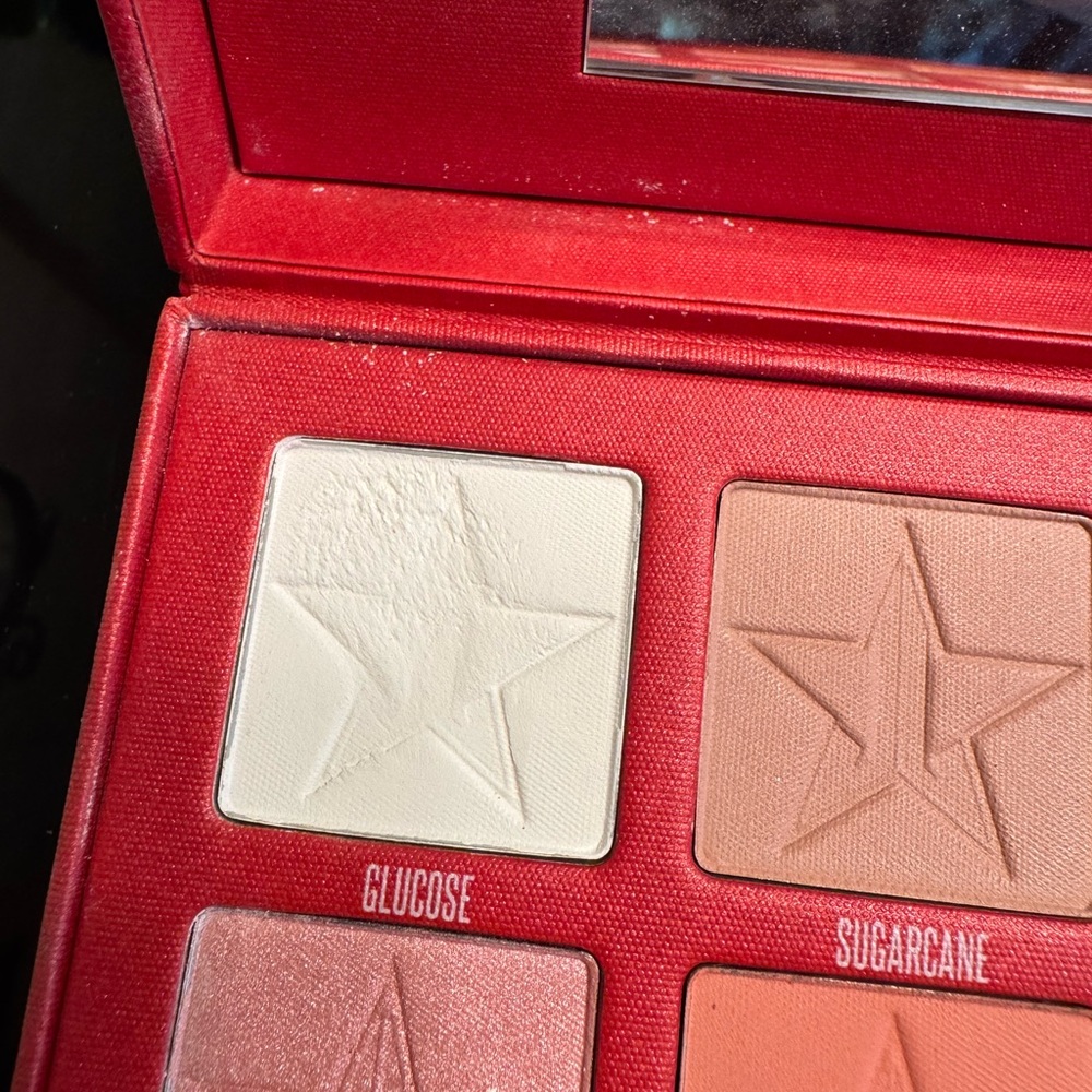 Jeffree Star Blood Sugar Eyeshadow Palette - Red and White - Picture 3 of 3